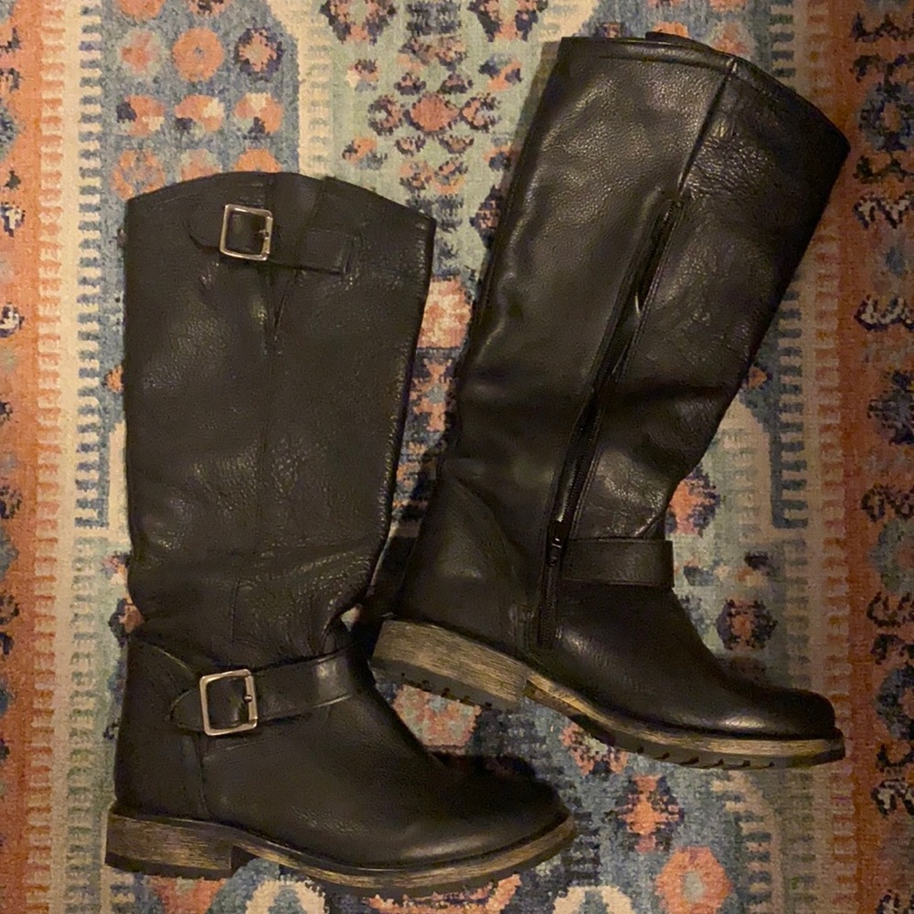 Black leather Steve Madden Calf boots